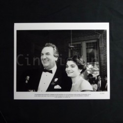 Once Around - Press Photo Movie Still Hallstrom Laura San Giacomo Danny Aiello