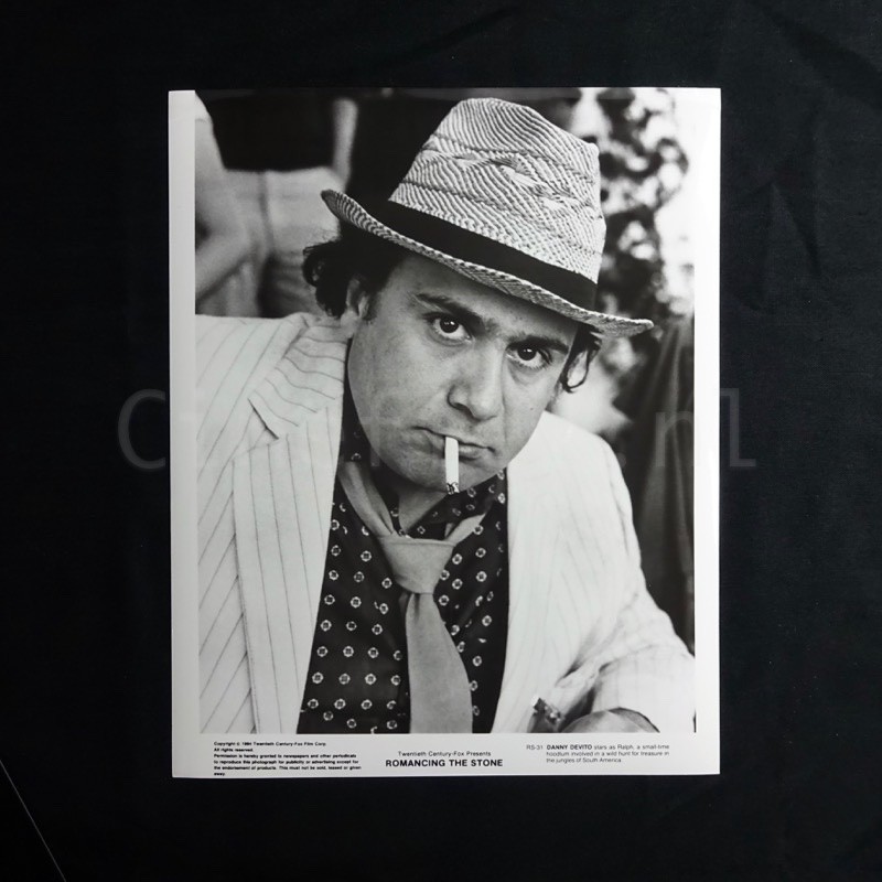 Romancing the Stone - Press Photo Movie Still Robert Zemeckis 1984 Danny DeVito