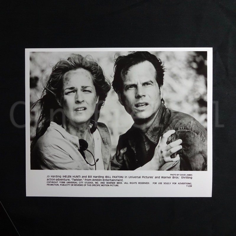 Twister - Press Photo Movie Still 8x10” Jan de Bont 1996 Helen Hunt Bill Paxton